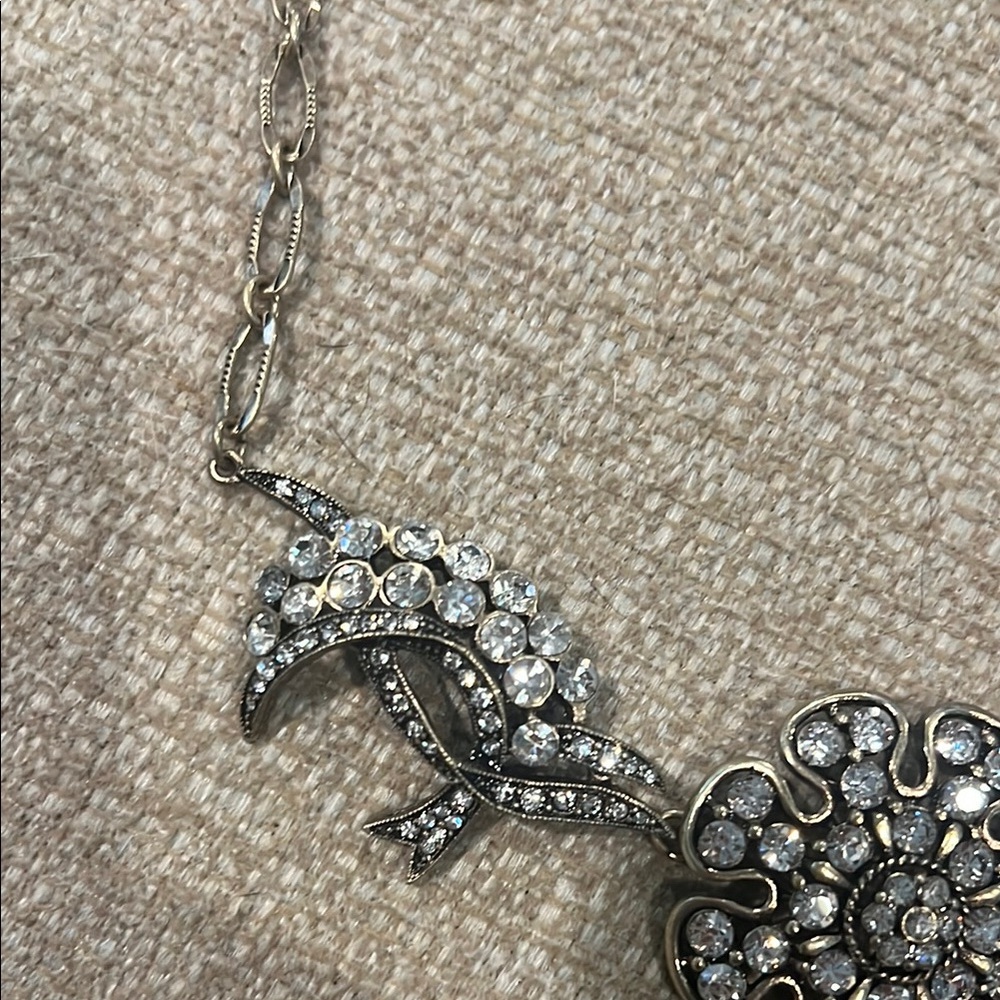 Gold and Silver Chain-Link Necklace with Filigree Pendants - Picture 5 of 6